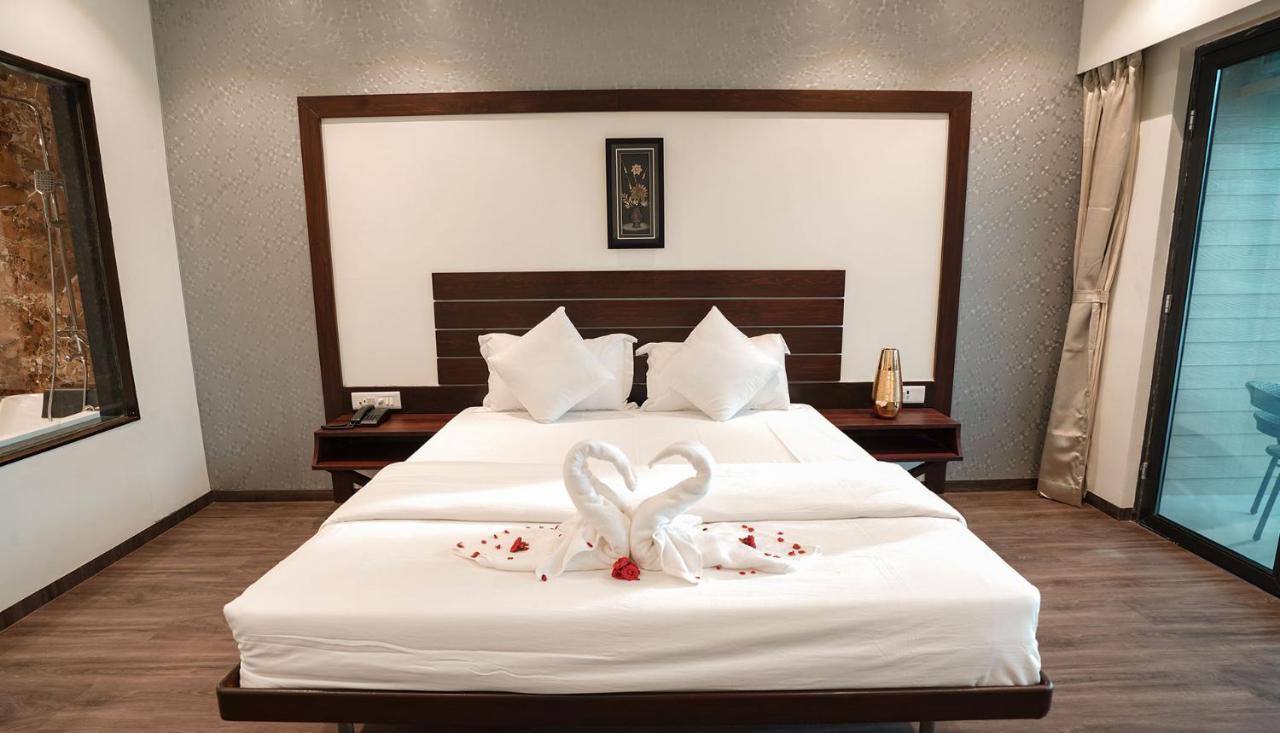 The Windmill Resorts Mālvan エクステリア 写真