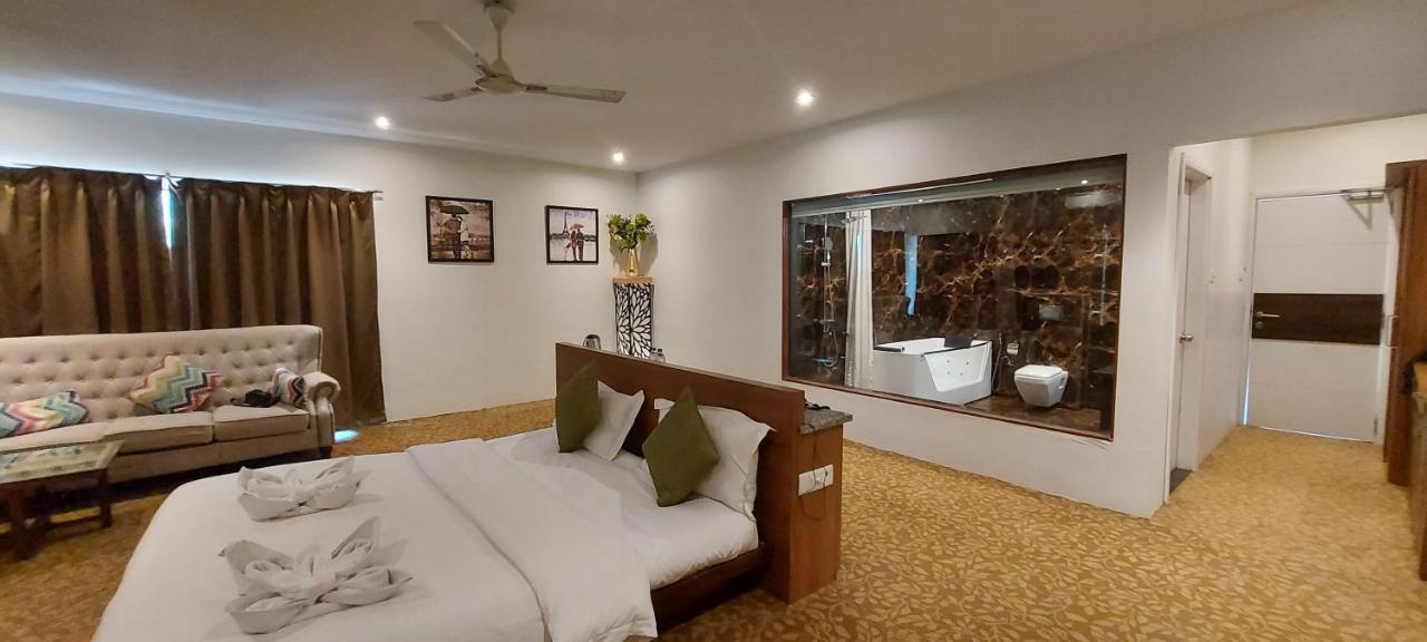 The Windmill Resorts Mālvan エクステリア 写真