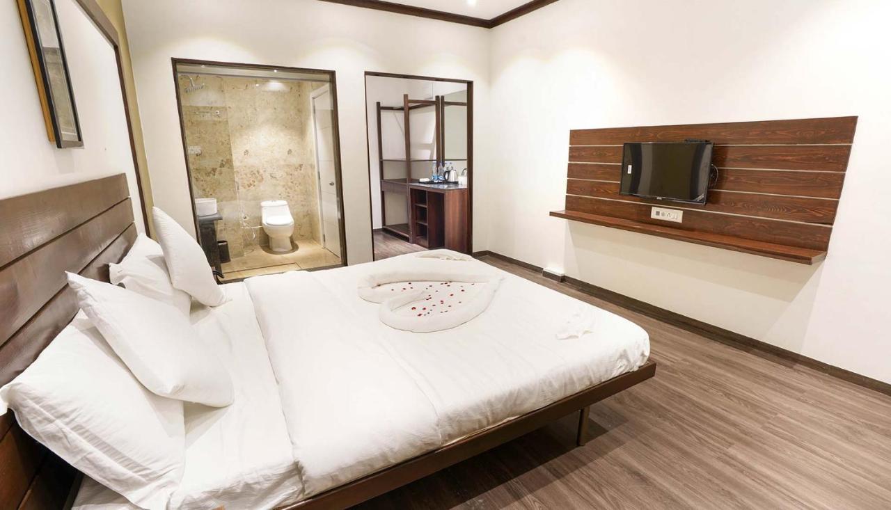 The Windmill Resorts Mālvan エクステリア 写真